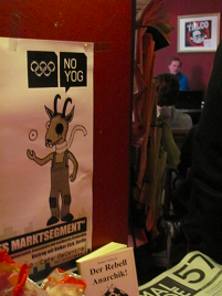 © Johnny Bliss, 2012 Cafe DeCentral-2